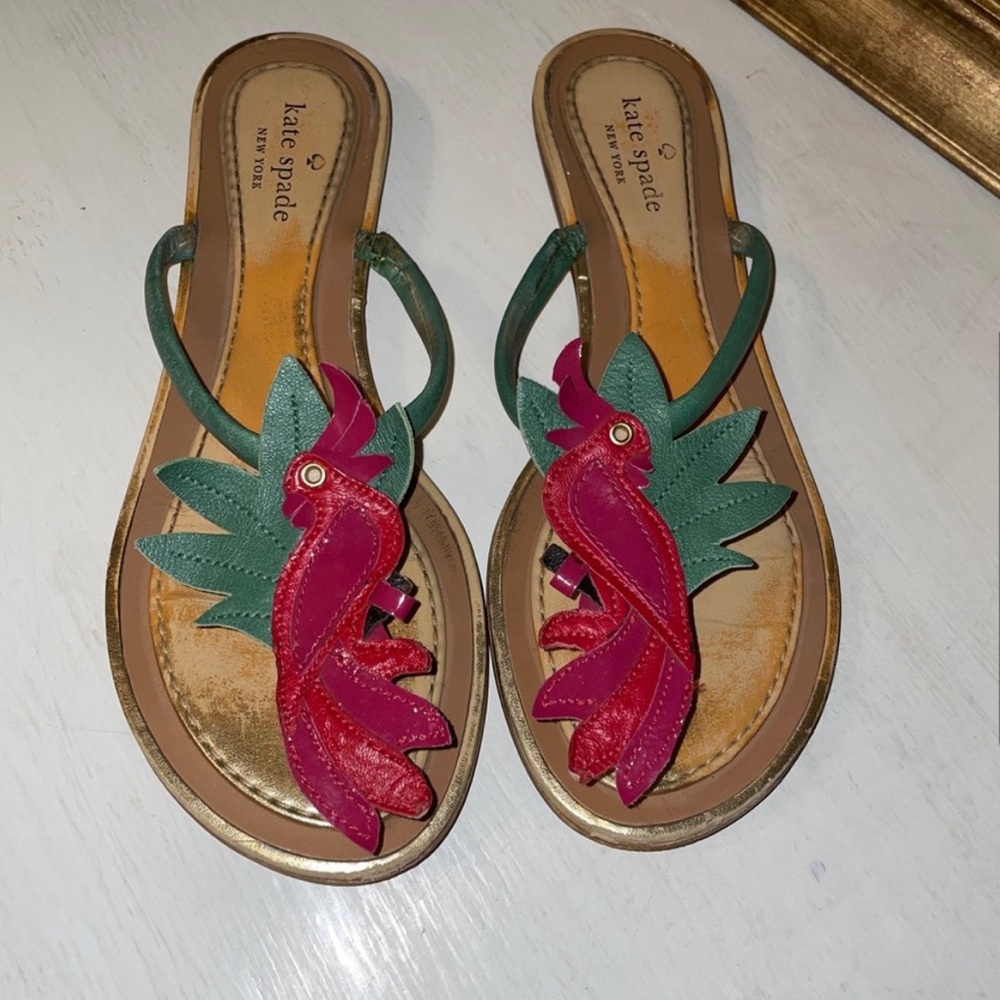 Kate Spade Ivy Parrot Gold Sandals Size 7.5M
